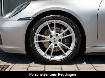 Porsche 992 911 Carrera 4 BOSE