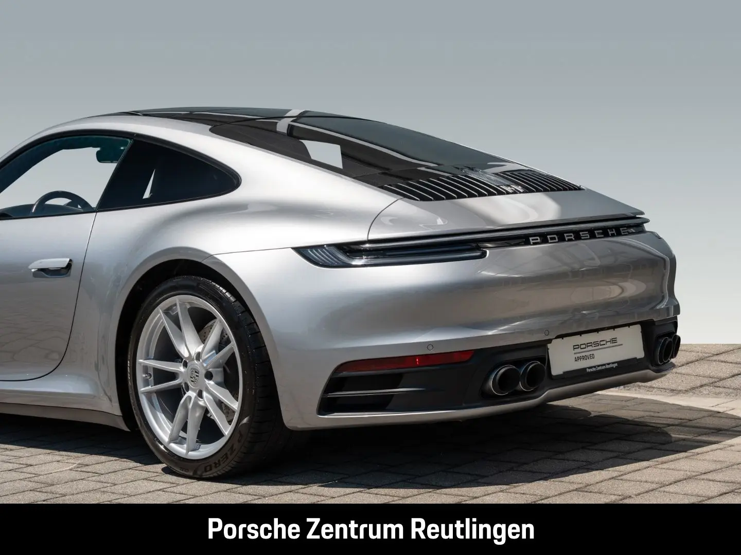 Porsche 992 911 Carrera 4 BOSE