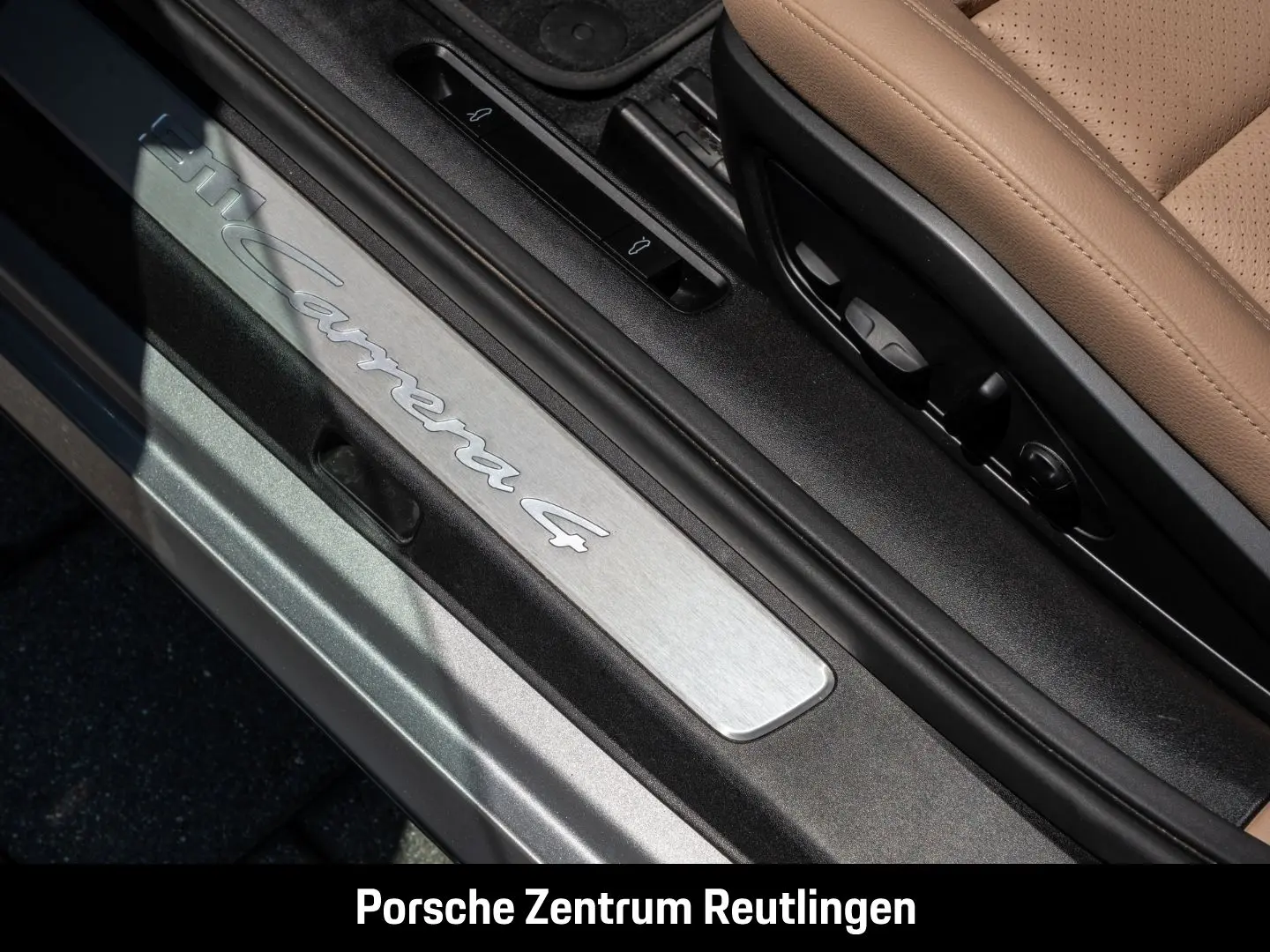 Porsche 992 911 Carrera 4 BOSE