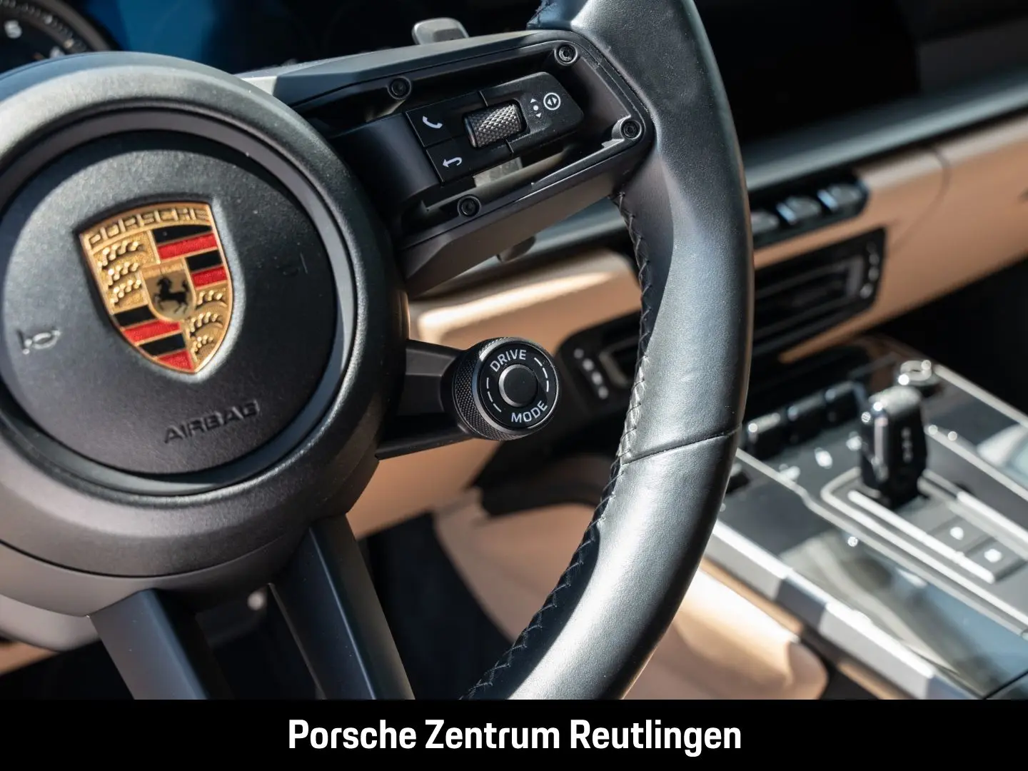 Porsche 992 911 Carrera 4 BOSE