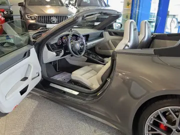 Porsche 911 Carrera 4 S Cabrio,Chrono,InnoDrive