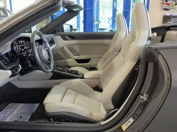 Porsche 911 Carrera 4 S Cabrio,Chrono,InnoDrive