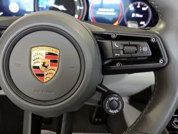 Porsche 911 Carrera 4 S Cabrio,Chrono,InnoDrive