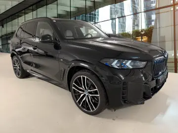 X5 xDrive50e M Sport PANO 360 HUD Soft-Close