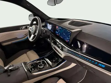 X5 xDrive50e M Sport PANO/360/HUD/Soft-Close
