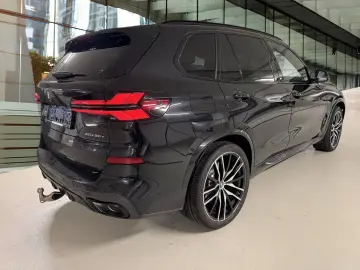 X5 xDrive50e M Sport PANO/360/HUD/Soft-Close