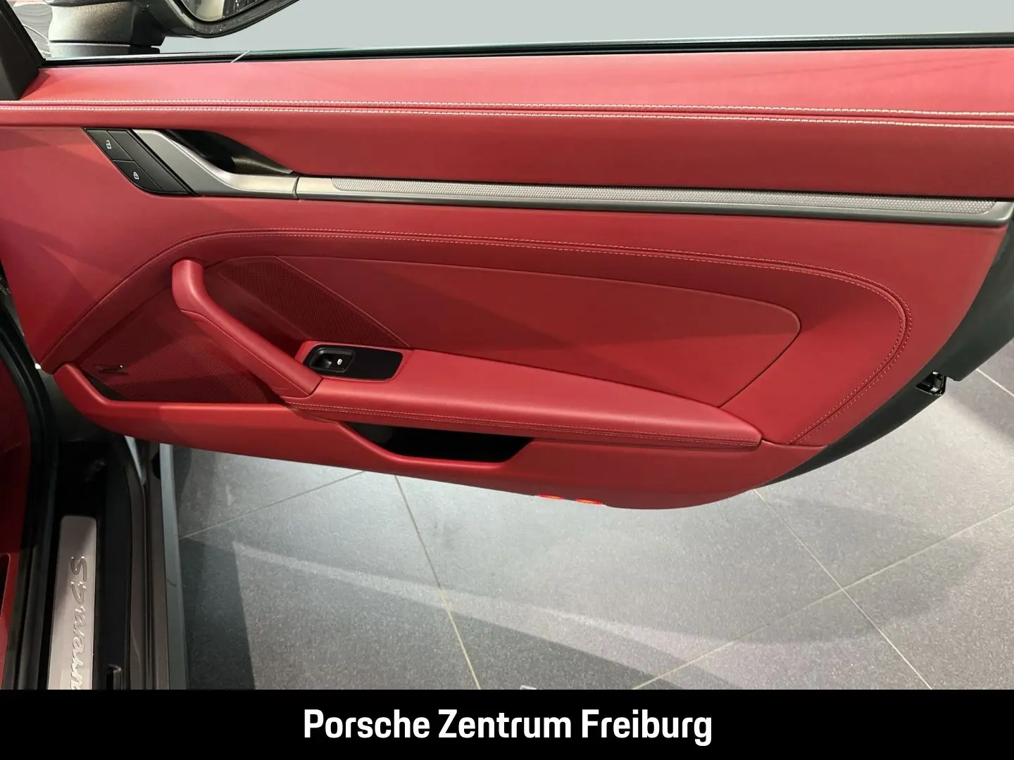 Porsche 992 911 Carrera 4S InnoDrive LED-Matrix BOSE