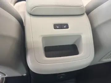 Volvo XC60 Ultra Bright Recharge Plug-In Hybrid