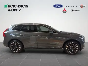 Volvo XC60 Ultra Bright Recharge Plug-In Hybrid