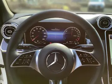 GLC 300 e 4MATIC Avantgarde+AHK+Memory+Distronic