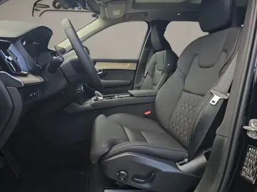 Volvo XC90 T8 Plus Dark PANO 360° HuD 7.SITZER