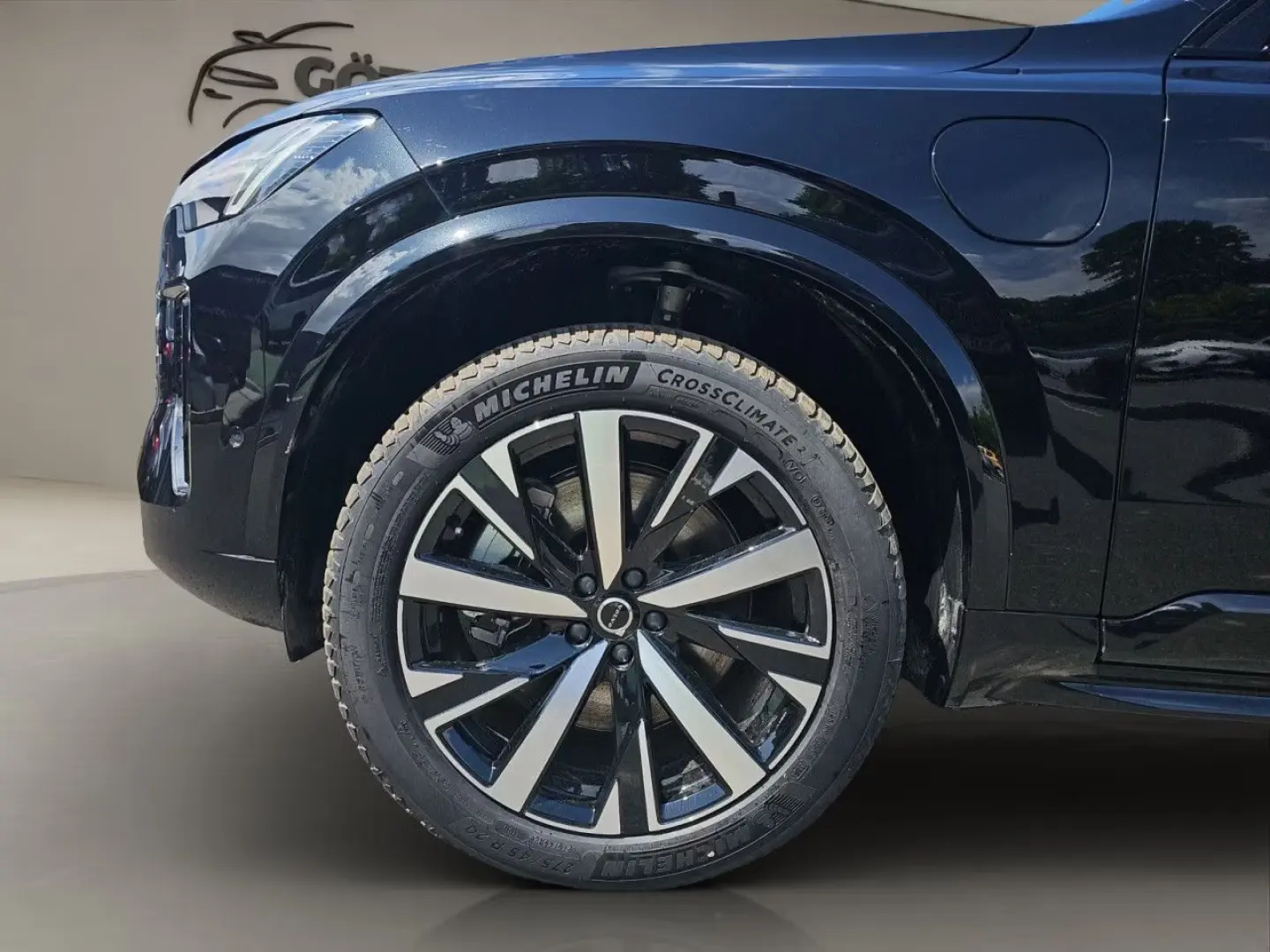Volvo XC90 T8 Plus Dark PANO 360° HuD 7.SITZER