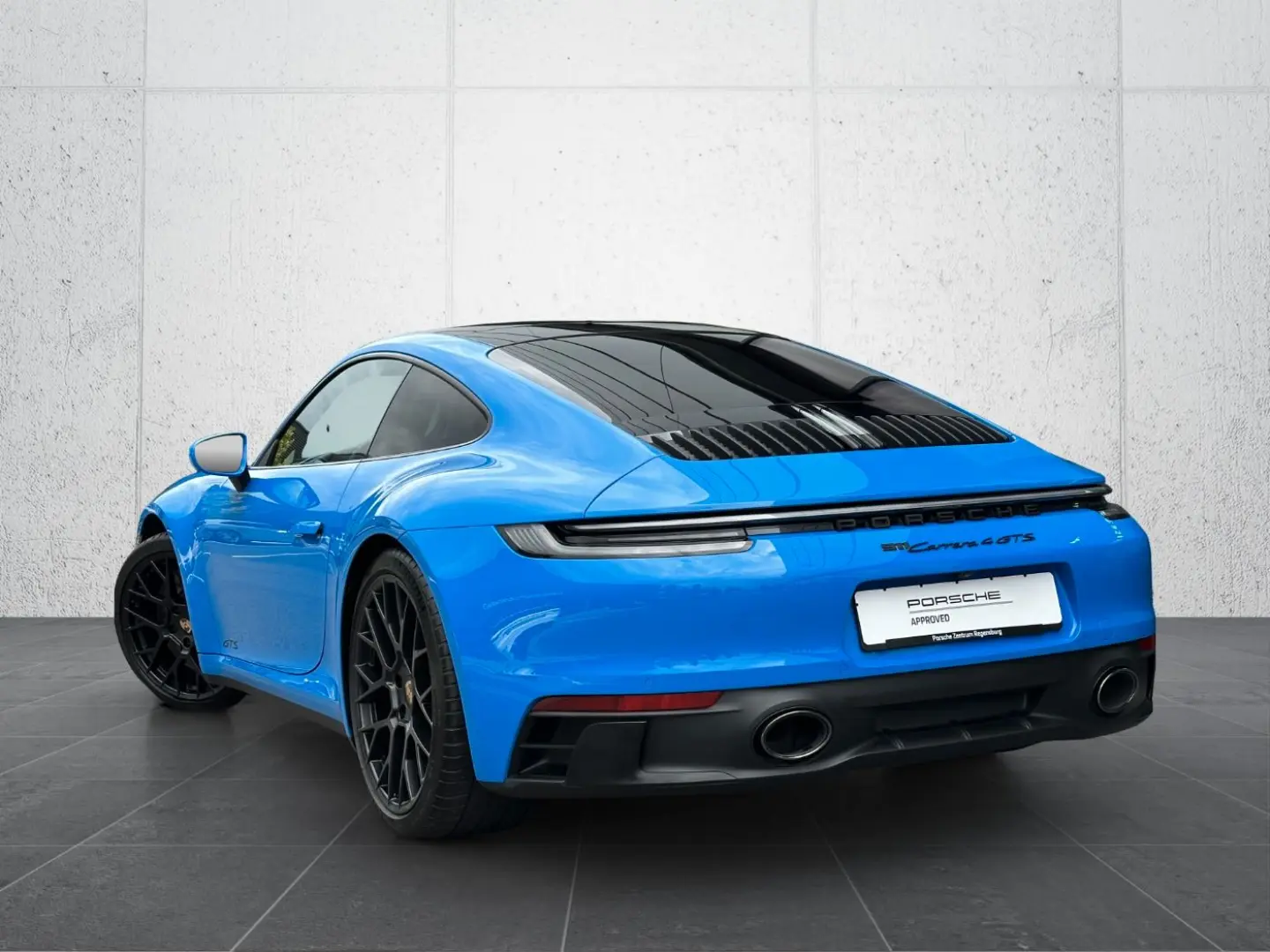 Porsche 992 911 Carrera 4 GTS BOSE