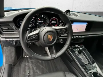 Porsche 992 911 Carrera 4 GTS BOSE
