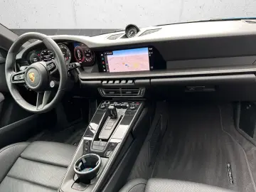 Porsche 992 911 Carrera 4 GTS BOSE