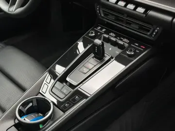 Porsche 992 911 Carrera 4 GTS BOSE