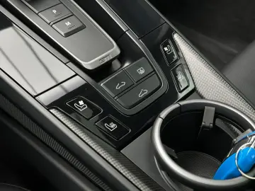 Porsche 992 911 Carrera 4 GTS BOSE