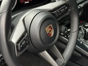 Porsche 992 911 Carrera 4 GTS BOSE