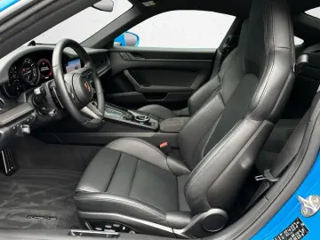 Porsche 992 911 Carrera 4 GTS BOSE