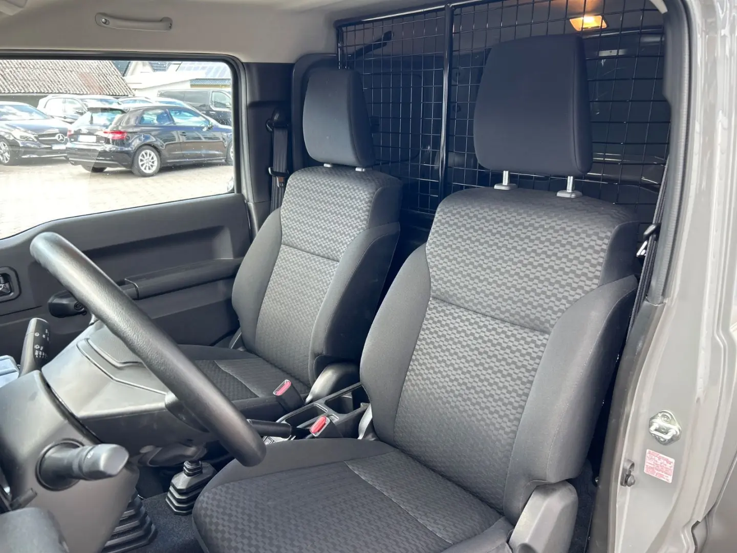 Jimny Comfort AllGrip+Winde+AHK+Airlocker ARB