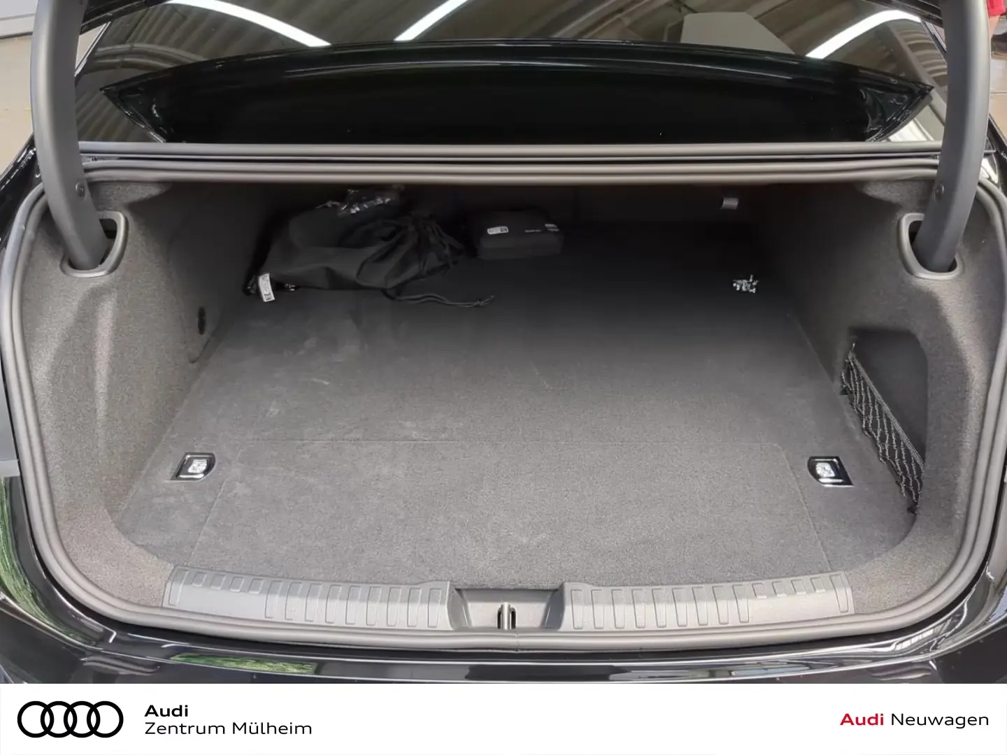 Audi A6 Limousine edition one 2.0 270kW TFSI e-hybrid