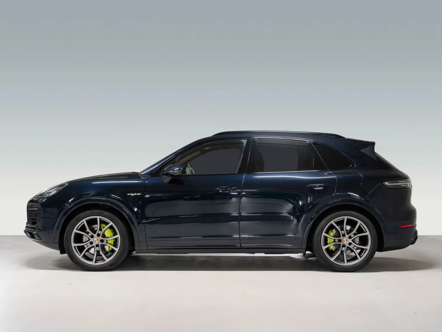 Cayenne E-Hybrid PDCC BOSE Surround View 18-Wege