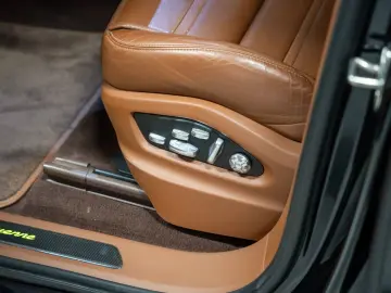 Cayenne E-Hybrid PDCC BOSE Surround View 18-Wege