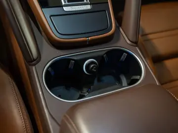 Cayenne E-Hybrid PDCC BOSE Surround View 18-Wege