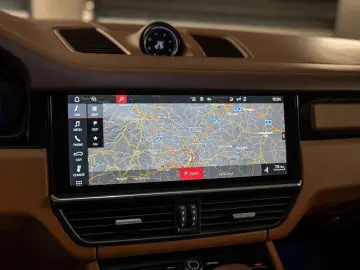 Cayenne E-Hybrid PDCC BOSE Surround View 18-Wege