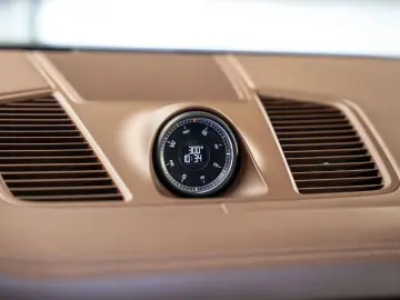Cayenne E-Hybrid PDCC BOSE Surround View 18-Wege