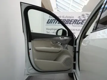 Volvo XC90 T8 Ultra Dark Recharge Plug-In