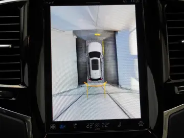 Volvo XC90 T8 Ultra Dark Recharge Plug-In