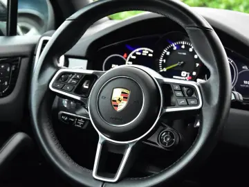 Cayenne 3.0 E-Hybrid Platinum Edition | 4-Wiel s