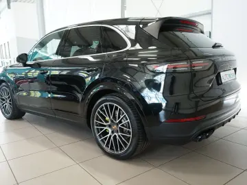 Cayenne E-Hybrid 360°+Head-Up+Luftfederung+21