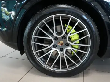 Cayenne E-Hybrid 360°+Head-Up+Luftfederung+21