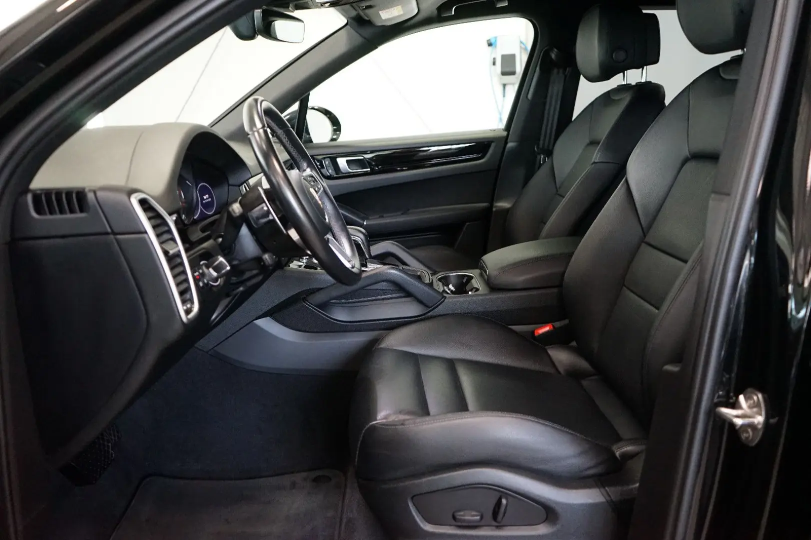 Cayenne E-Hybrid 360°+Head-Up+Luftfederung+21