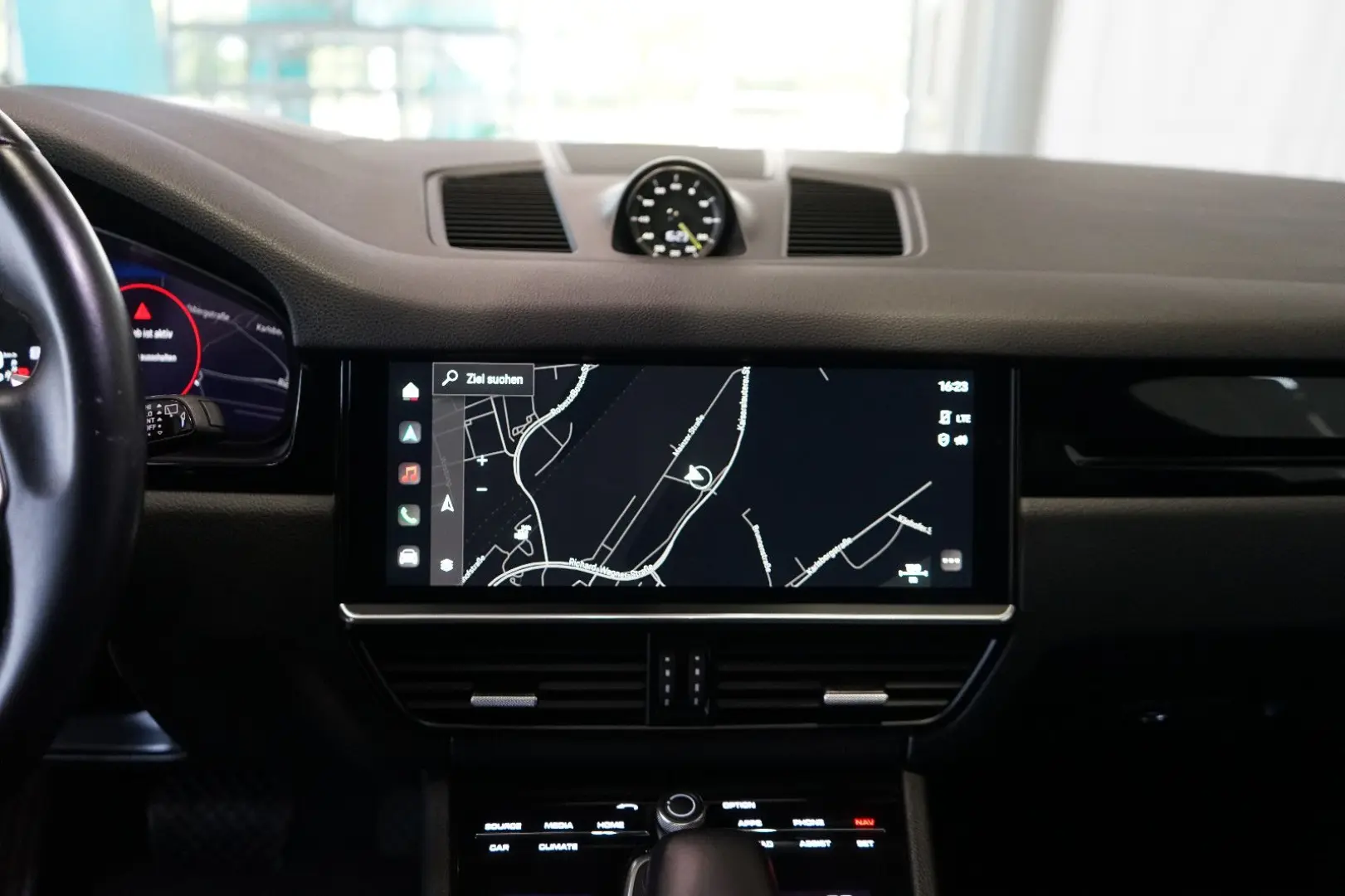 Cayenne E-Hybrid 360°+Head-Up+Luftfederung+21