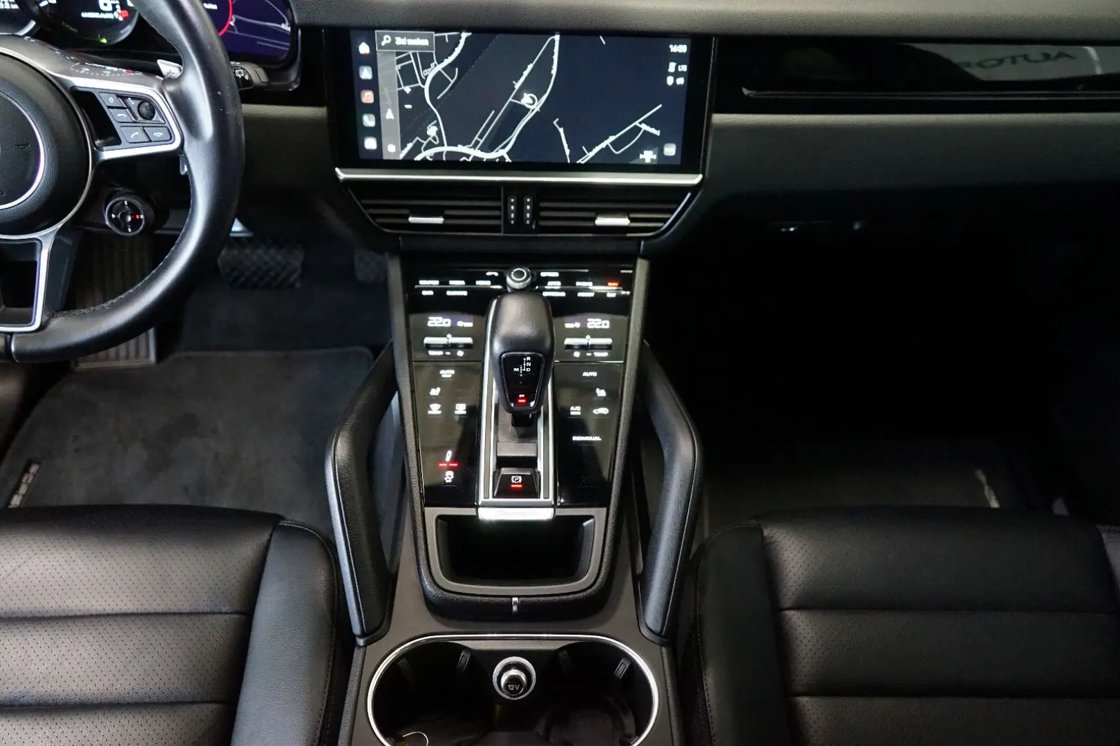 Cayenne E-Hybrid 360°+Head-Up+Luftfederung+21