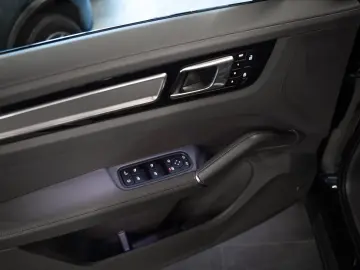 Cayenne E-Hybrid Platinum Edition
