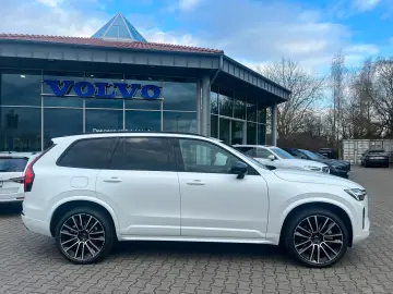 Volvo XC90 Recharge T8 AWD Ultra Dark