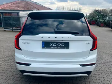 Volvo XC90 Recharge T8 AWD Ultra Dark