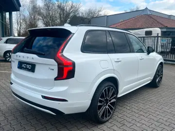 Volvo XC90 Recharge T8 AWD Ultra Dark