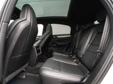 Cayenne Coupe E-Hybrid APPROVED