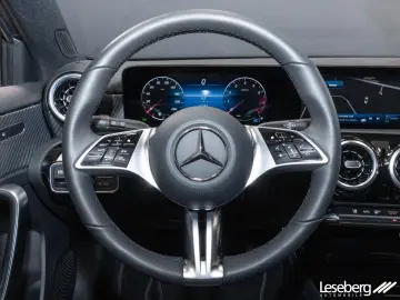 A 180 Progressive LED/ Rückfahrkamera/ DAB/ SHZ