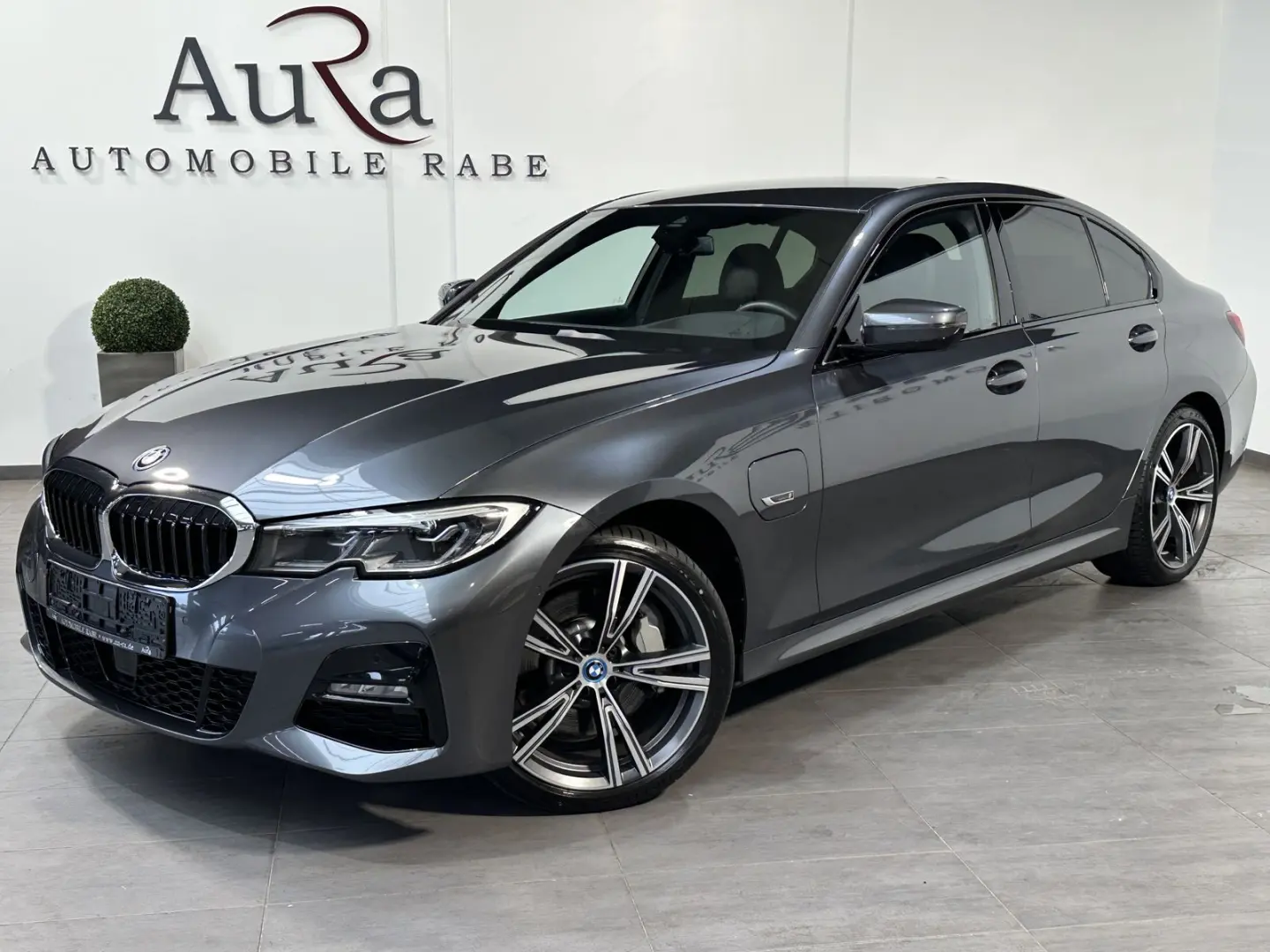330e M-Sport NAV+LASER+ACC+HEAD-UP+KAMERA+19ZOLL