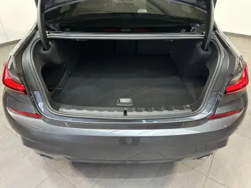330e M-Sport NAV+LASER+ACC+HEAD-UP+KAMERA+19ZOLL