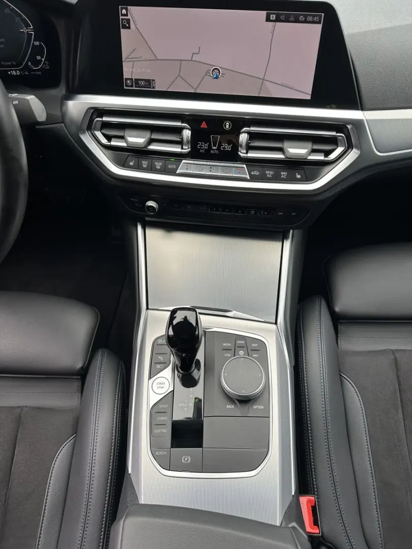 330e M-Sport NAV+LASER+ACC+HEAD-UP+KAMERA+19ZOLL