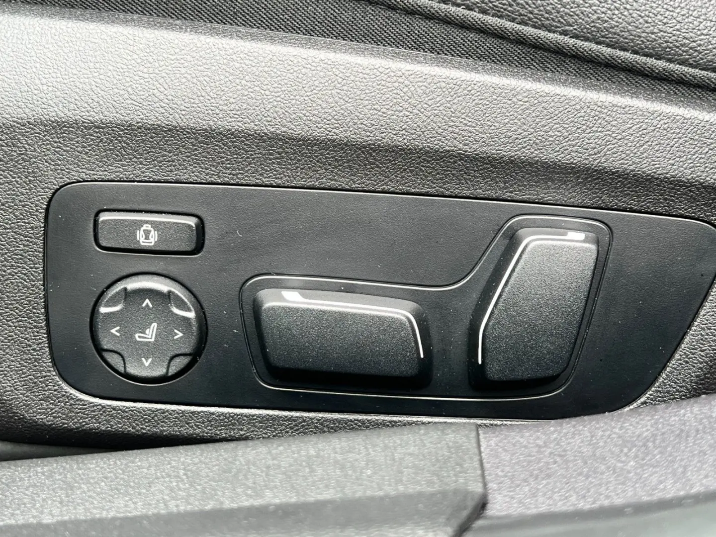 320d Lim xDrive MSport*360°HUD*Memo*H&K*Standhzg