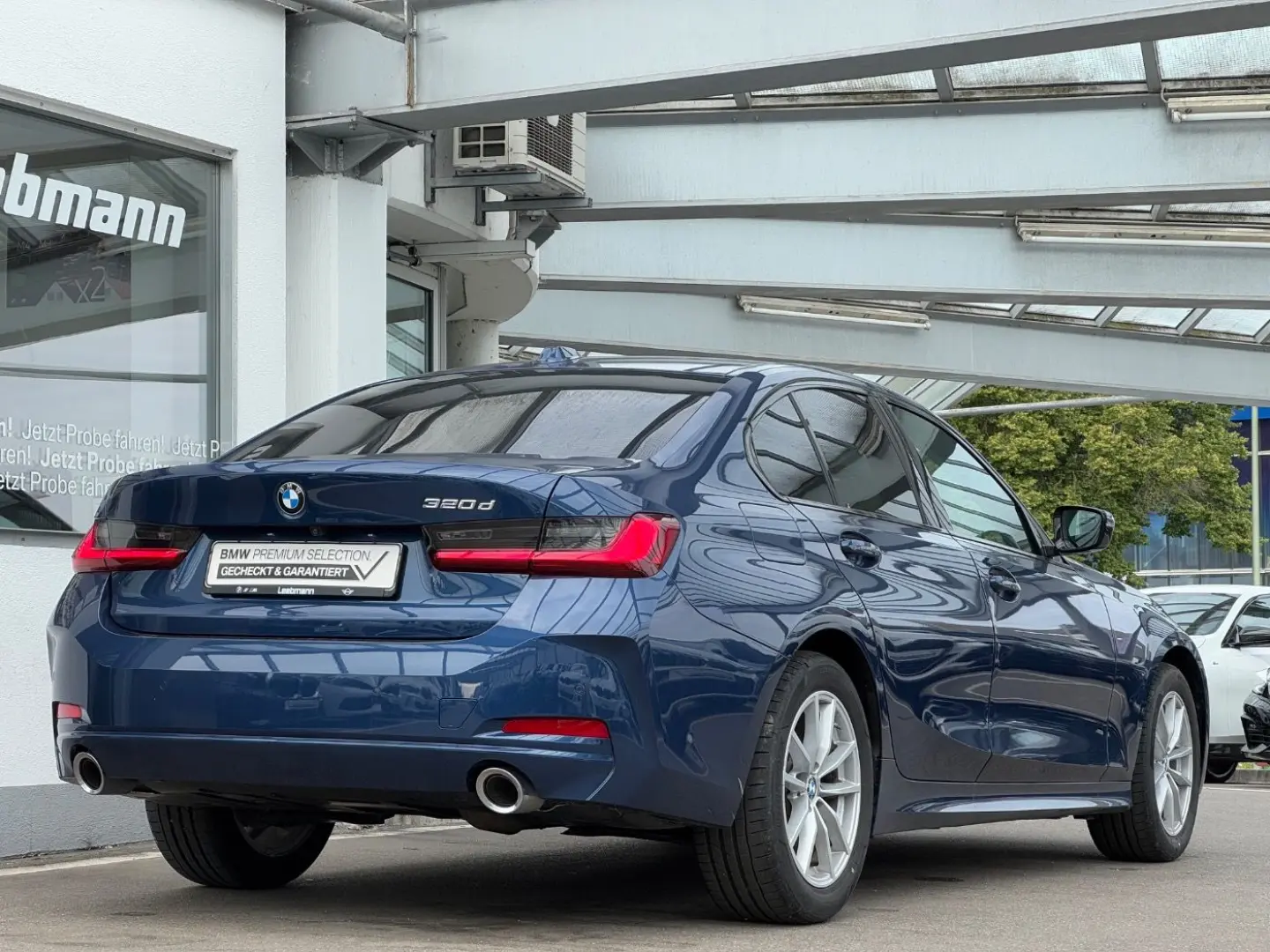 320d Lim. HUD/elSitze/RFK GARANTIE bis 04/2029