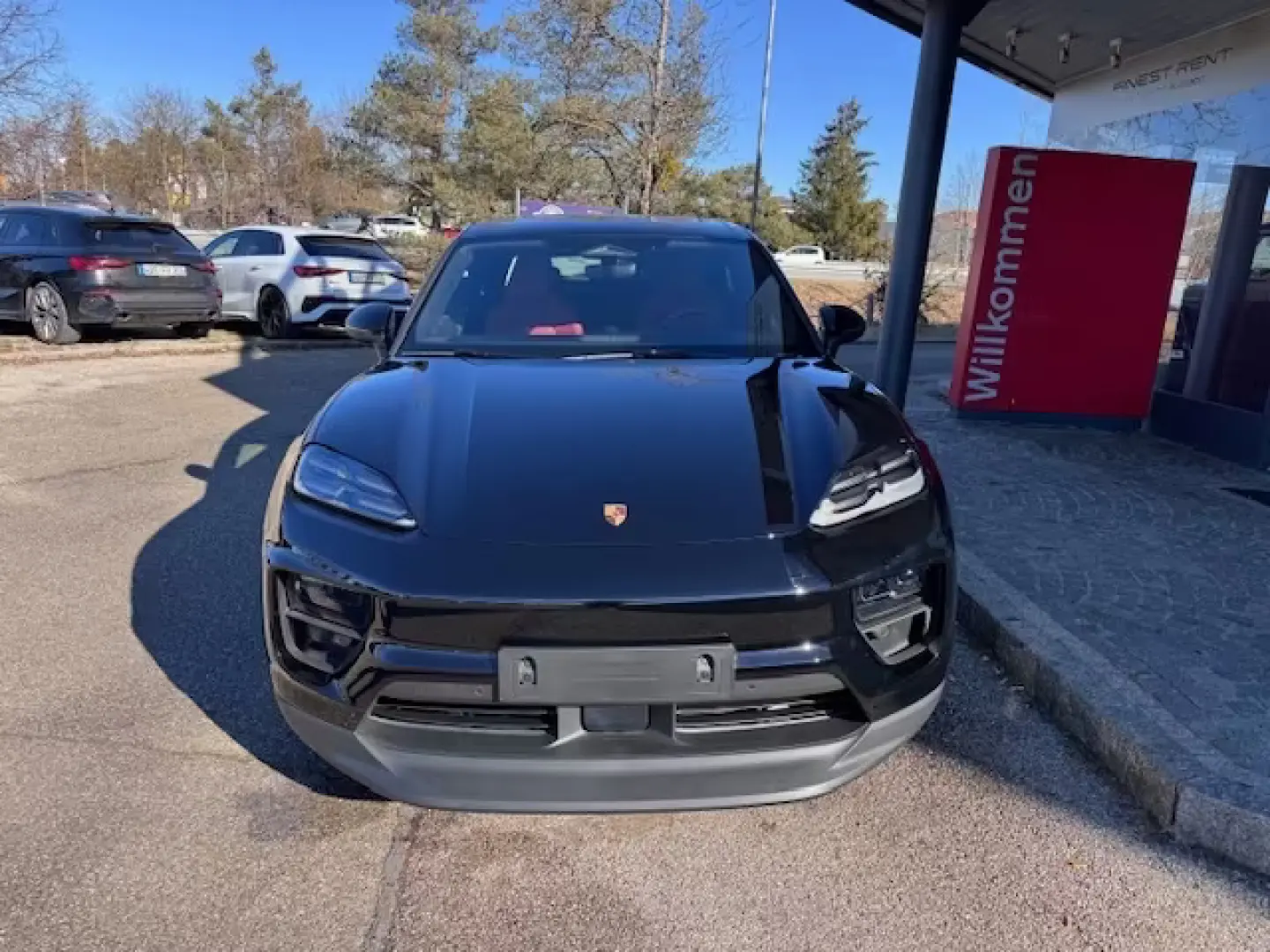 Porsche Macan 4/LEATHER RED/21